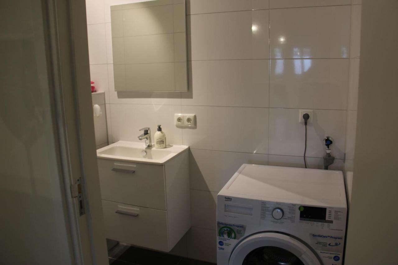 Apartamenty ไอนด์โฮเวน ภายนอก รูปภาพ