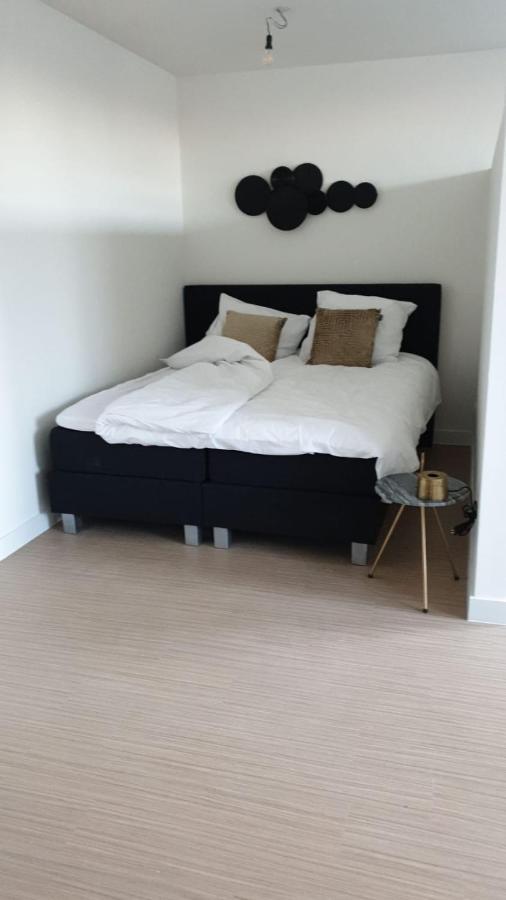 Apartamenty ไอนด์โฮเวน ภายนอก รูปภาพ